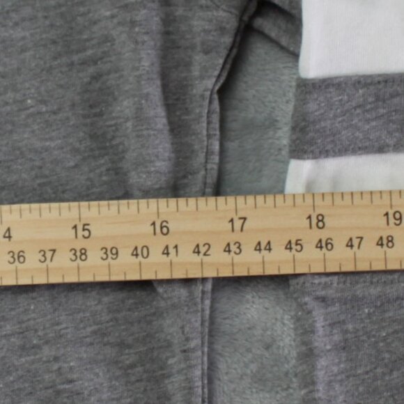 Women's San Francisco 49ers Scoop Neck 3/4 Sleeve Distressed Print Tee - Picture 7 of 8